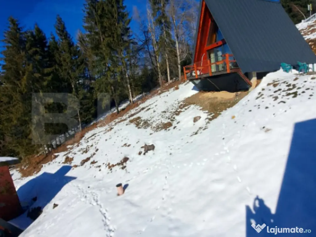 Oportunitate de investiție – 3 Cabane A-Frame la cheie î 