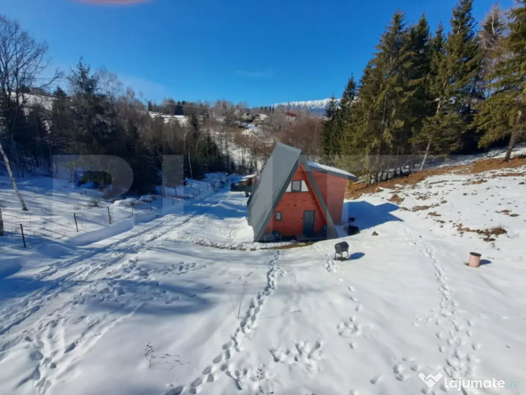 Oportunitate de investiție – 3 Cabane A-Frame la cheie î 
