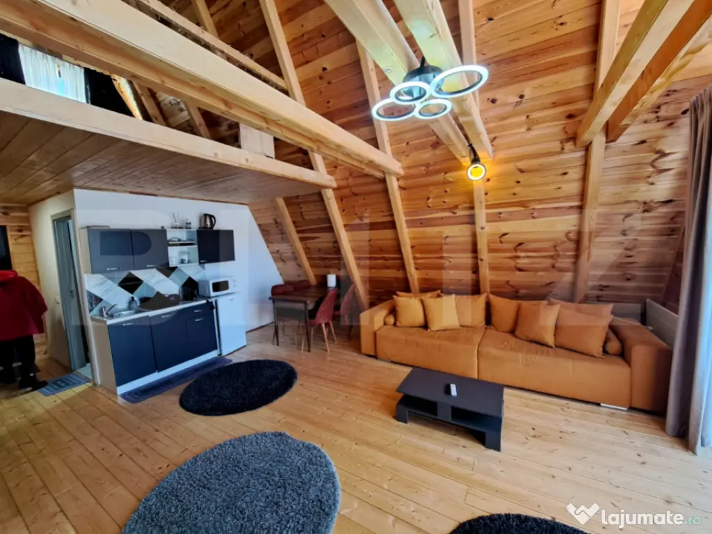 Oportunitate de investiție – 3 Cabane A-Frame la cheie î 