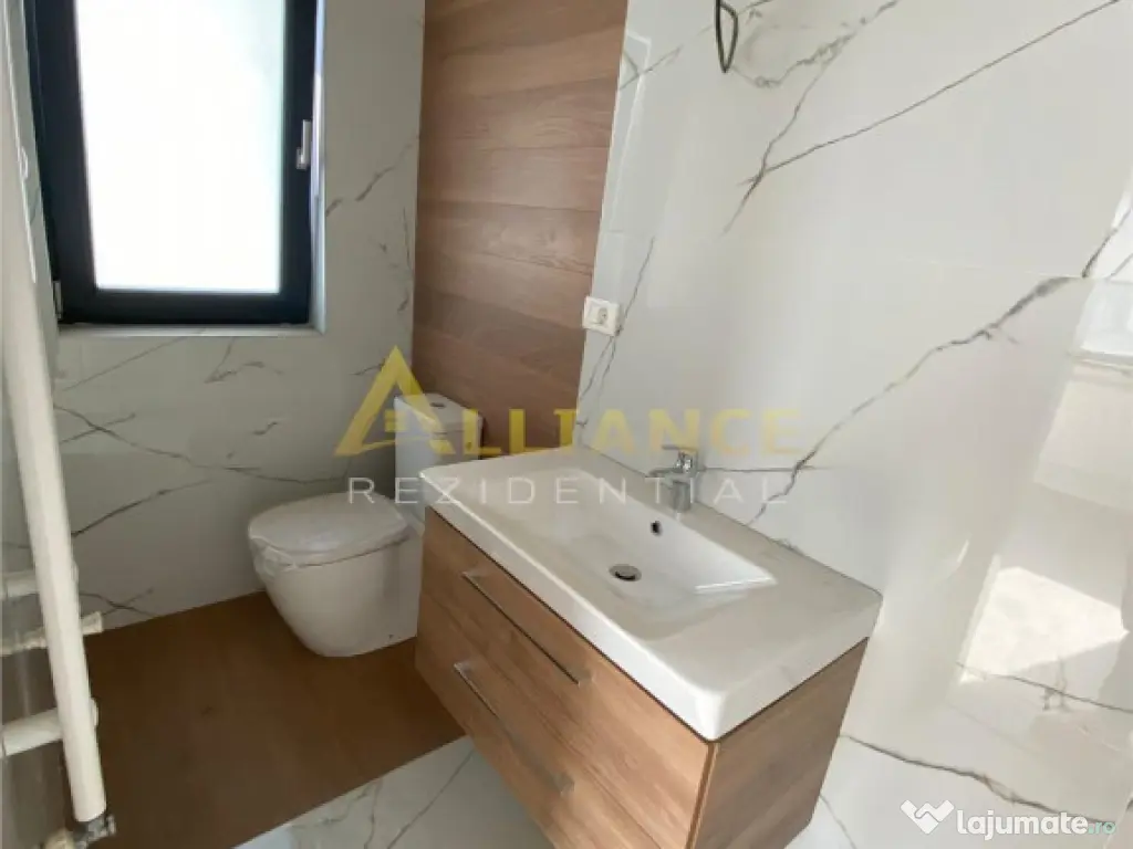 Casa Tip Duplex - 5 camere 4 bai - Mutare Imediata -