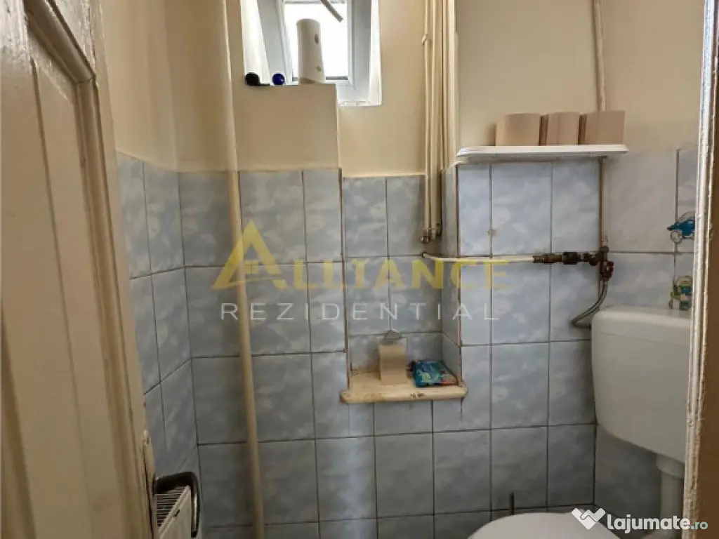 Apartament 4 camere , 92 mp { Metrou Universitate }