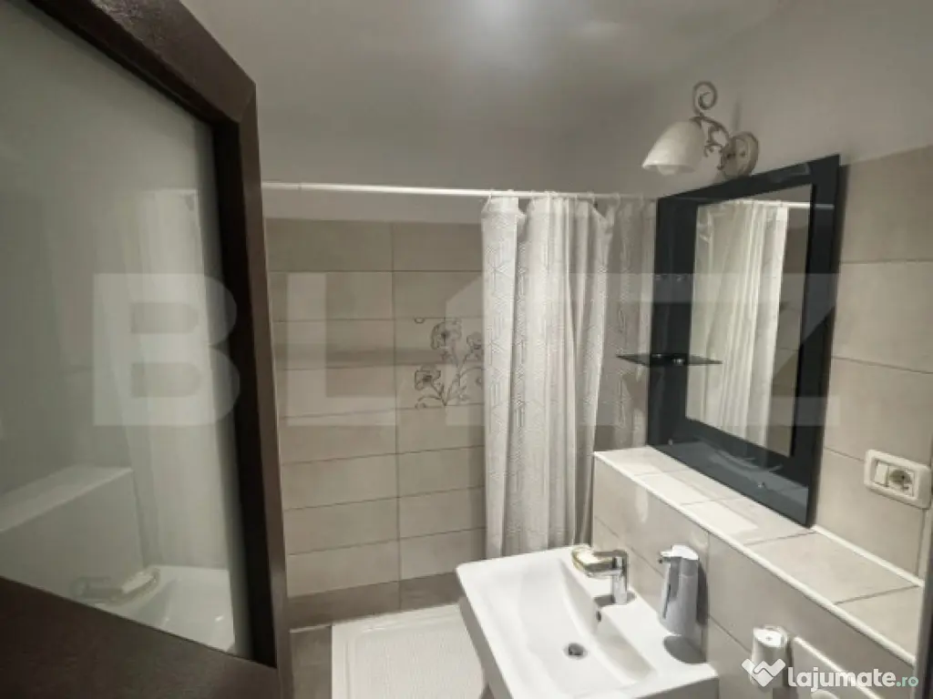 Apartament 3 camere, 50 mp, zona Alexandru cel Bun