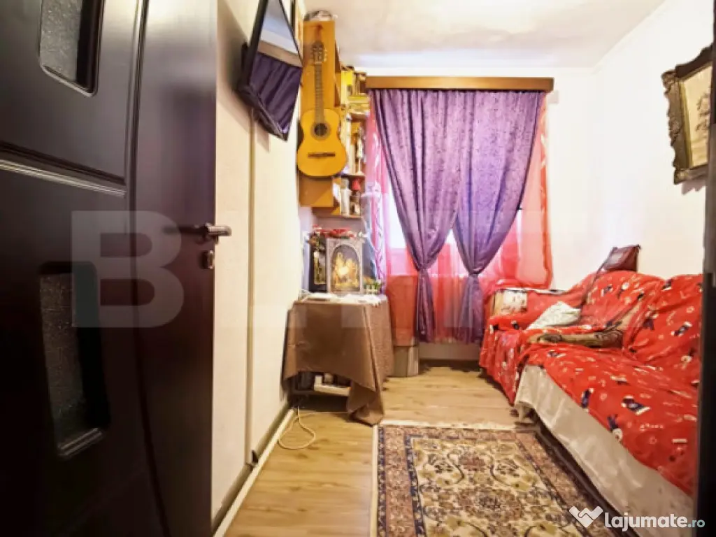 Apartament 3 camere, 49 mp, zona Alexandru cel Bun