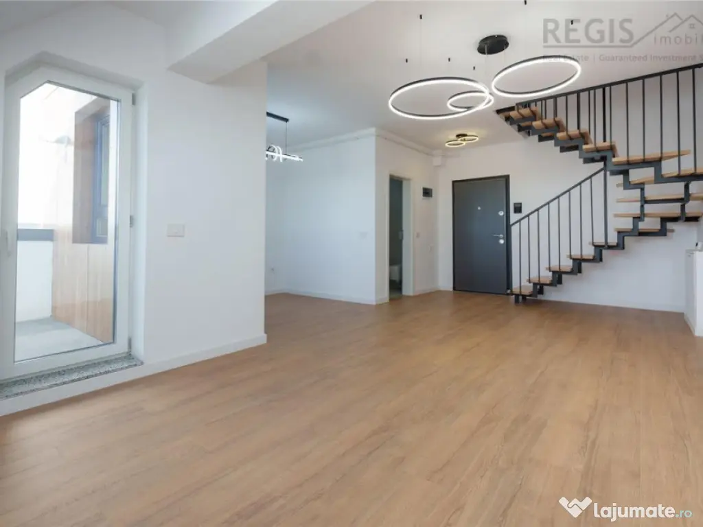 Duplex 4 camere cu 2 terase Tractorul