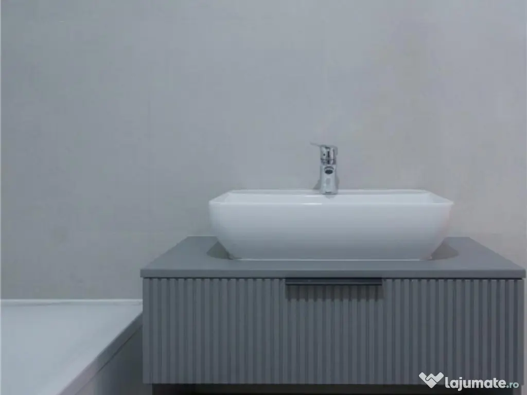 Duplex 4 camere cu 2 terase Tractorul