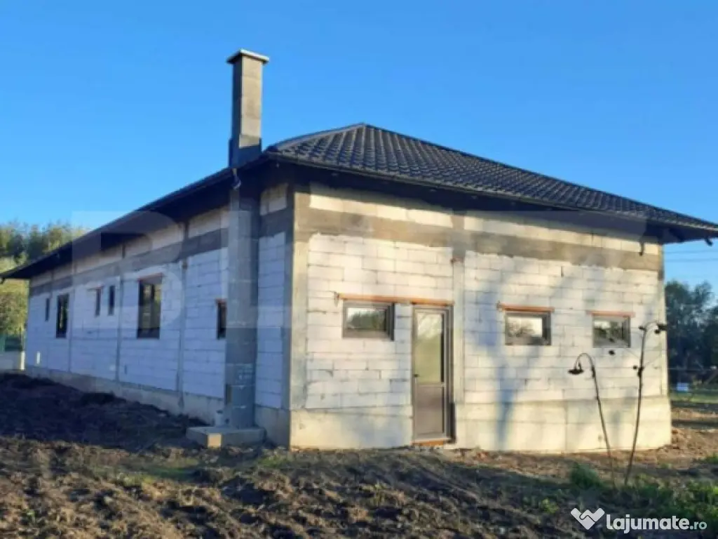 Casa individuala pe parter, Danila, 1300 mp teren, 4 camere 