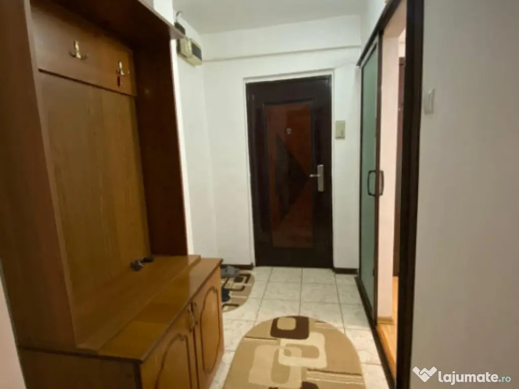 Apartament 2 camere, decomandat, 57mp, Rovine 