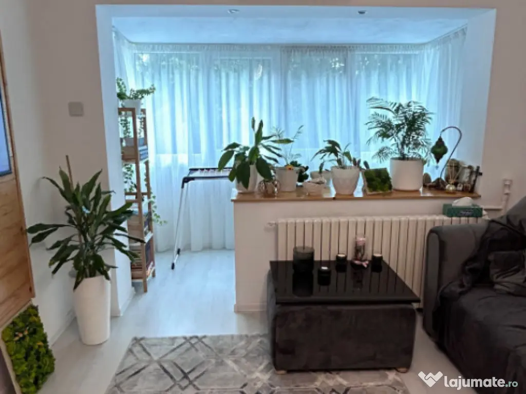 Apartament 2 camere de vanzare, situat in zona Tomis I 