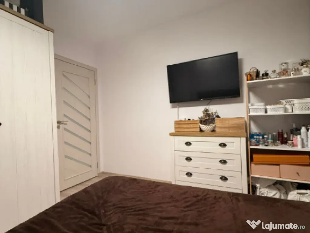 Apartament 2 camere de vanzare, situat in zona Tomis I 