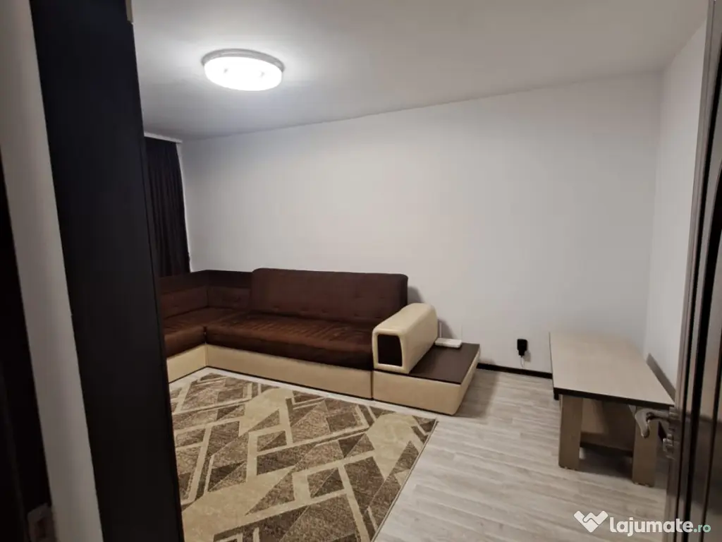 Proprietar apartament 3 camere cauta chiriasi :) 