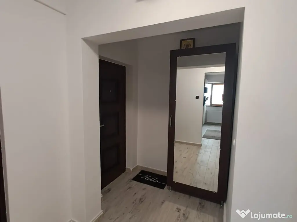 Proprietar apartament 3 camere cauta chiriasi :) 