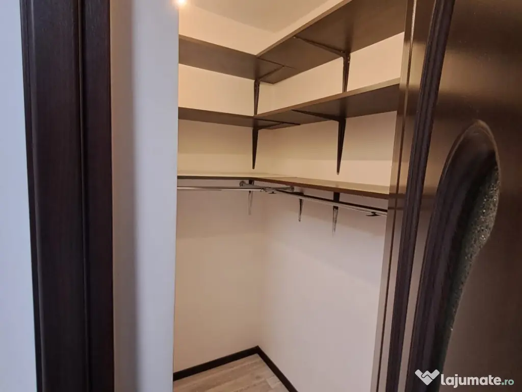 Proprietar apartament 3 camere cauta chiriasi :) 