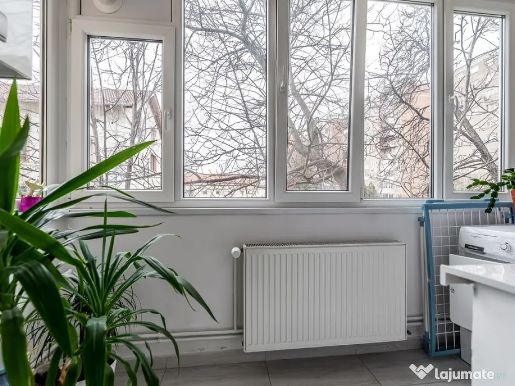 Apartament cu 3 camere decomandate la cheie, etaj 1 Comis... 