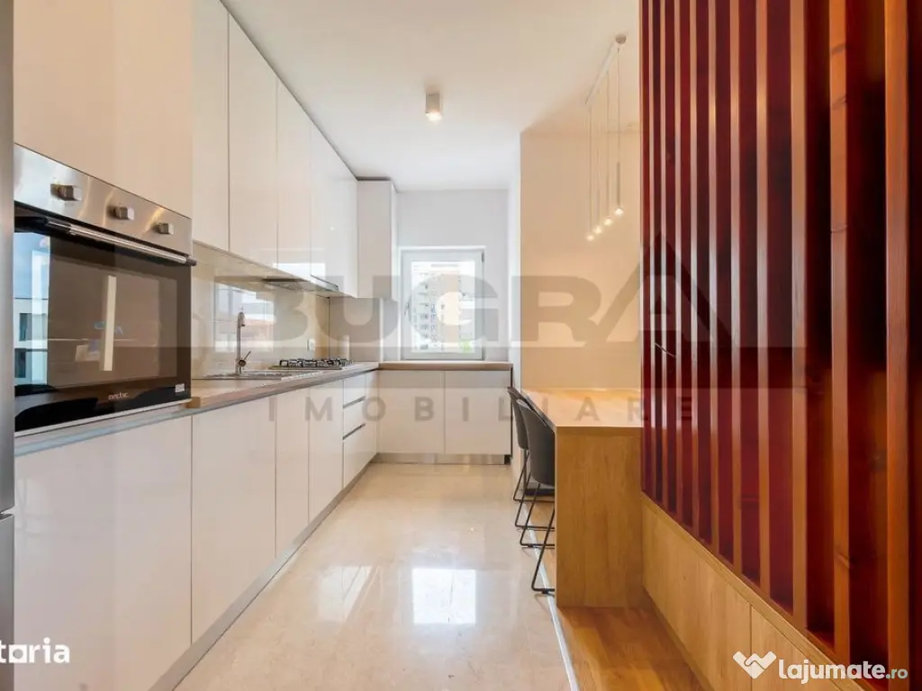 Apartament de 3 camere, 100mp, parcare, ultrafinisat, zon... 