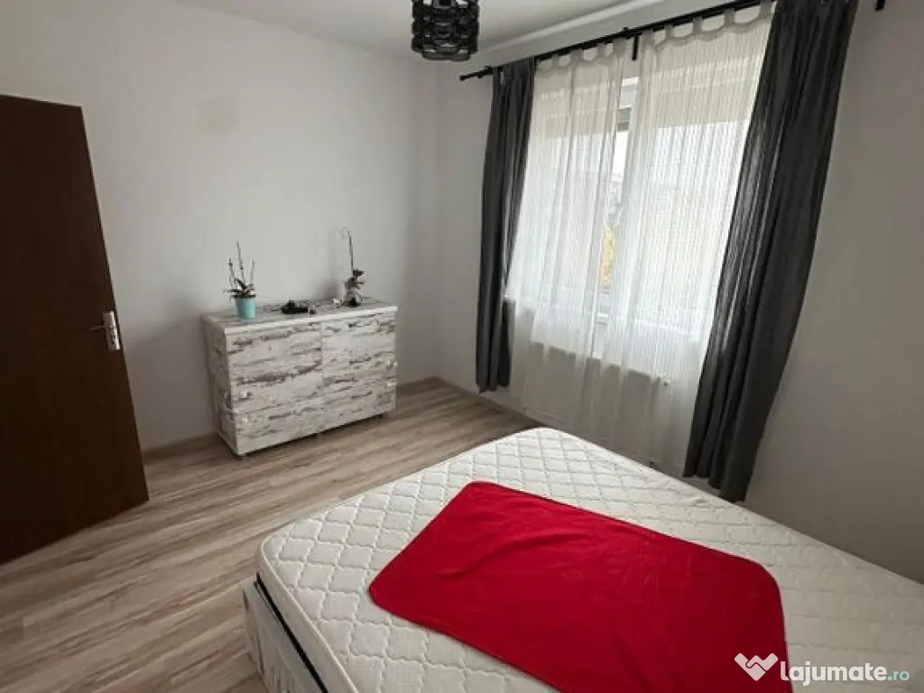 Apartament 3 Camere la 10 minute de statia de metrou Dimi... 