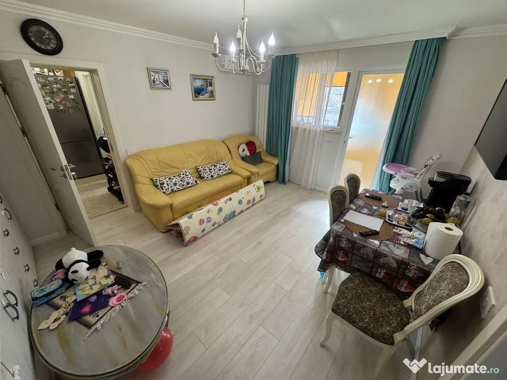 Apartament 2 camere renovat zona Tomis Mall 