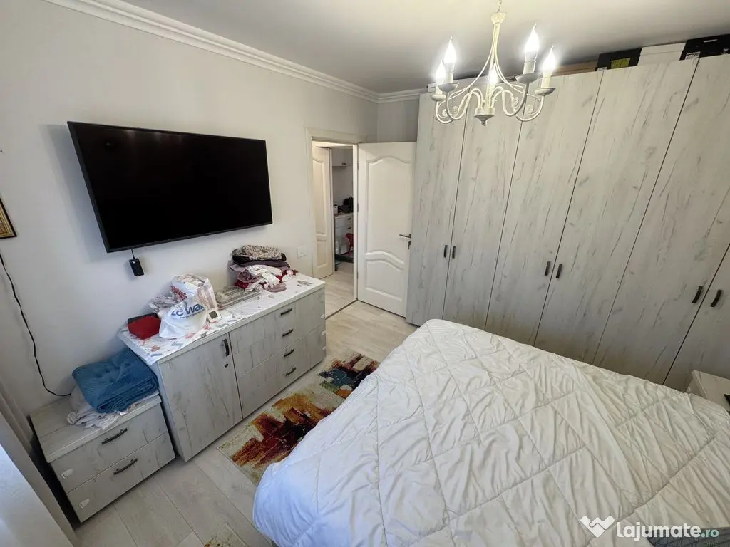 Apartament 2 camere renovat zona Tomis Mall 