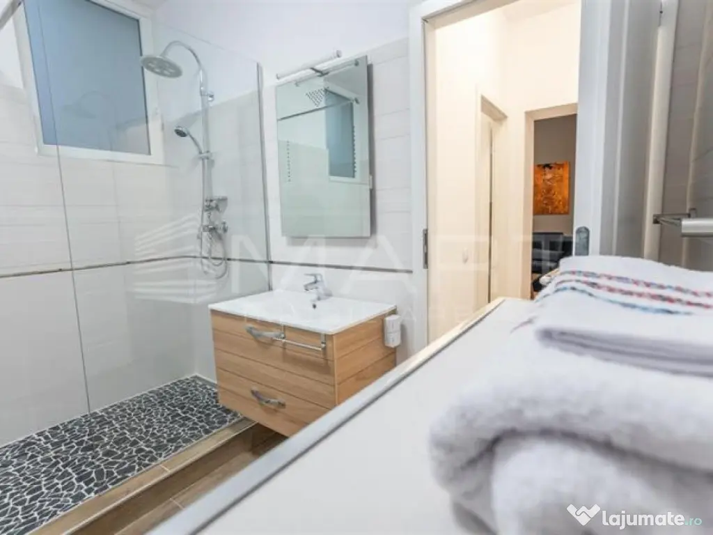 Apartament de lux 3 camere zona Calea Dumbravii 