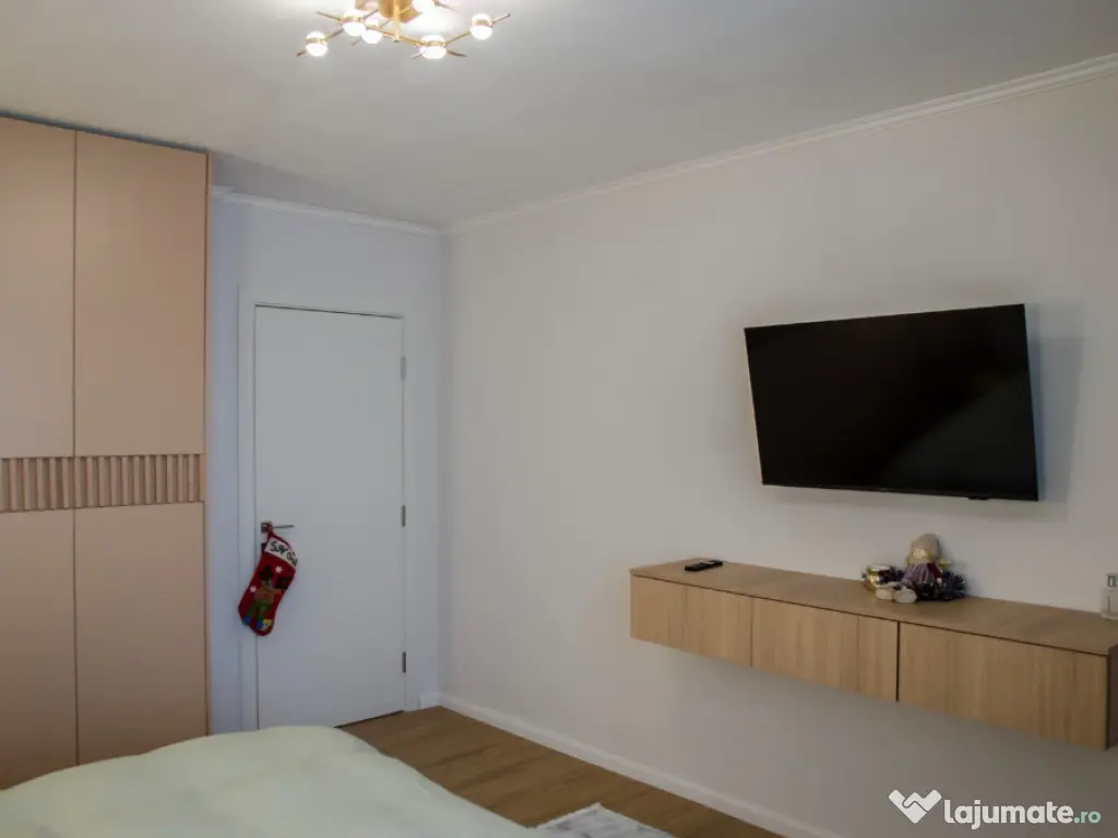 Inchiriez apartament 3 camere decomanda in Deva, zona Maniu in L-uri 