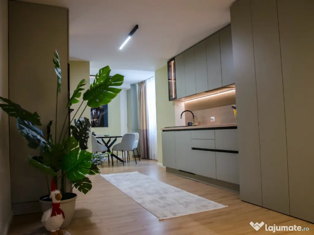 Inchiriez apartament 3 camere decomanda in Deva, zona Maniu in L-uri 