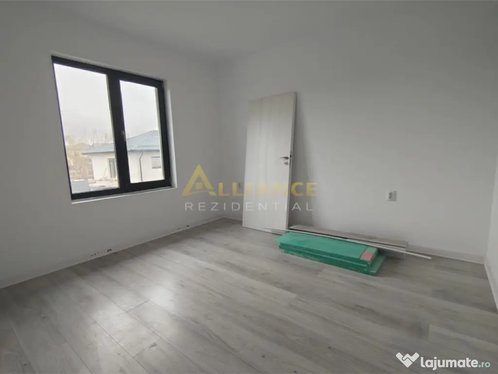 Casa individuala - 3 camere - 2 bai - 378 mp teren 