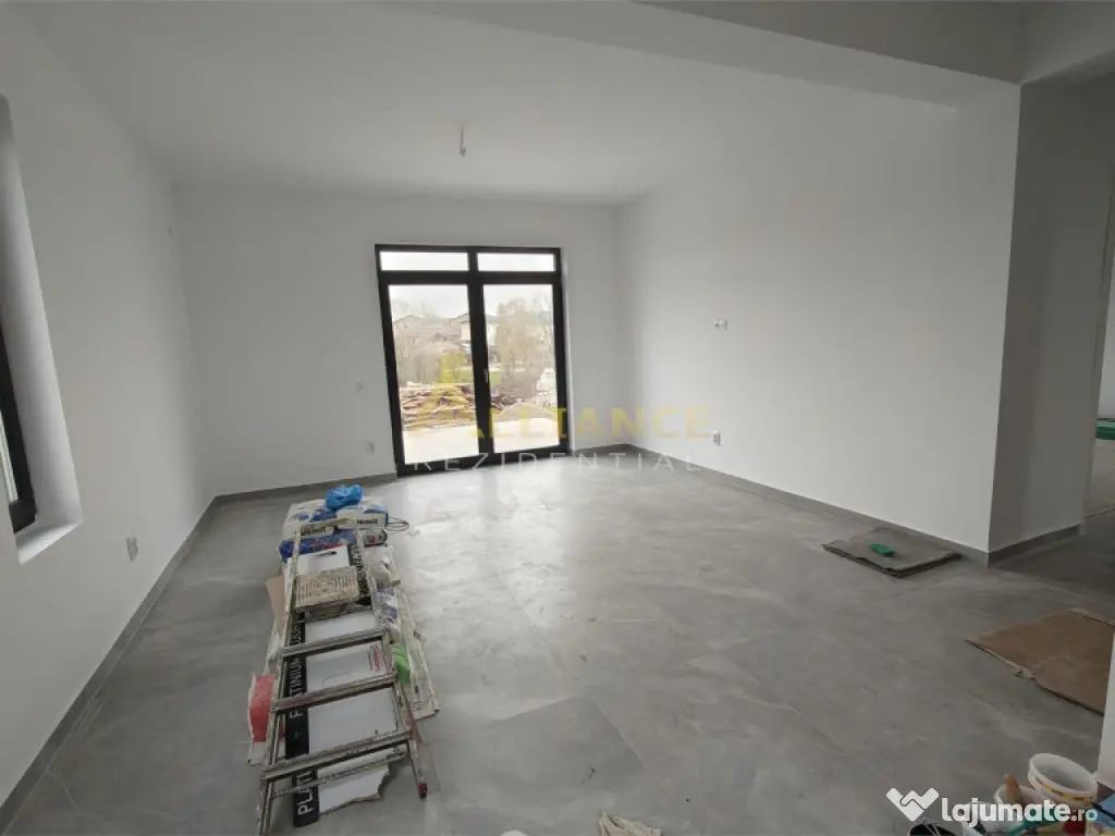 Casa individuala - 3 camere - 2 bai - 378 mp teren 