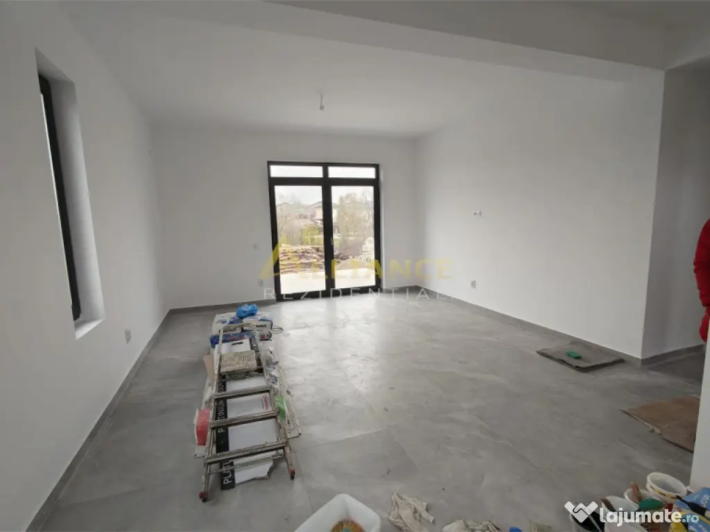 Casa individuala - 3 camere - 2 bai - 378 mp teren 