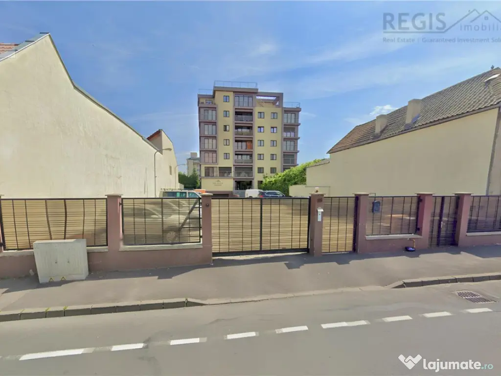 Apartament 2 Camere Central cu Parcare in Bloc Nou 