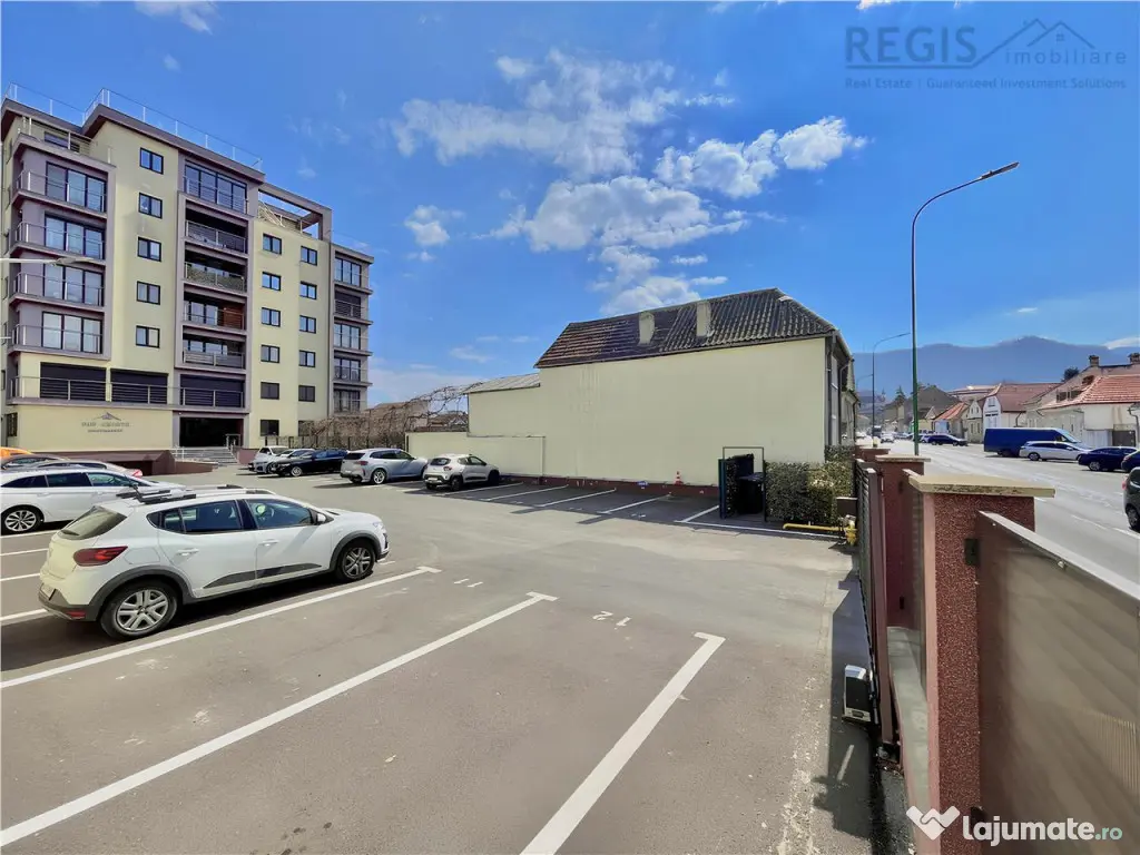 Apartament 2 Camere Central cu Parcare in Bloc Nou 