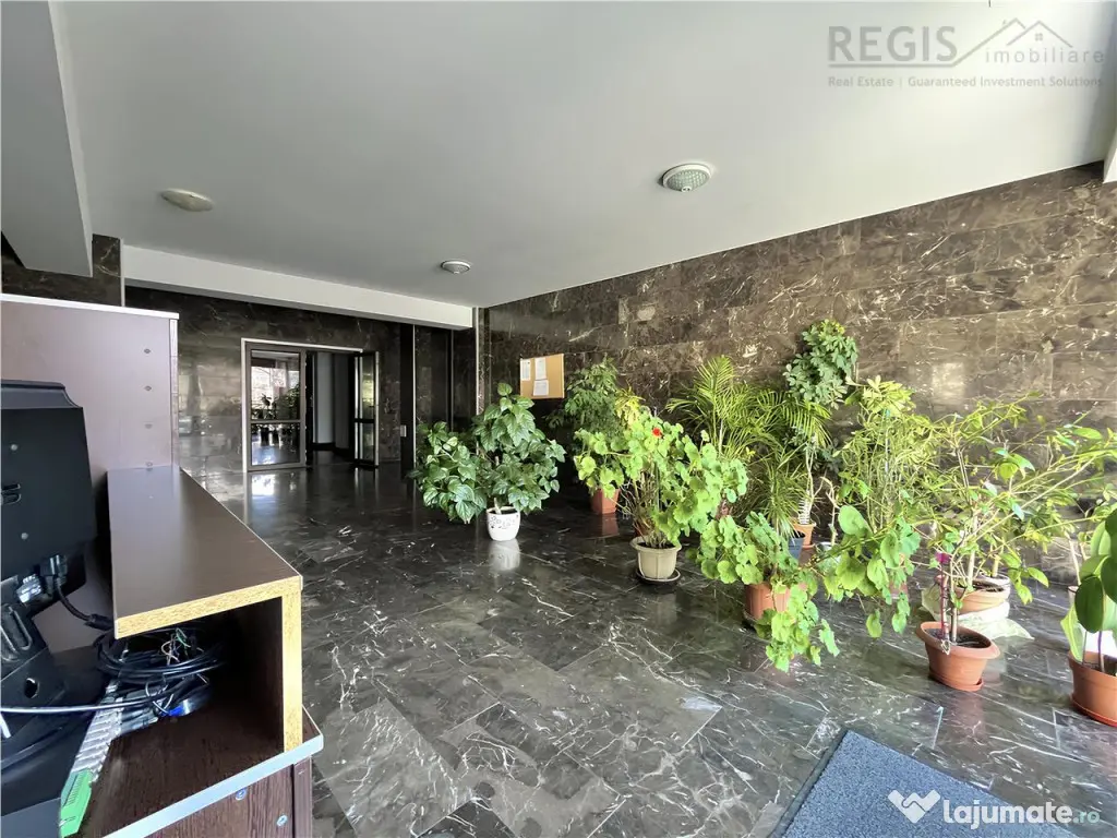 Apartament 2 Camere Central cu Parcare in Bloc Nou 