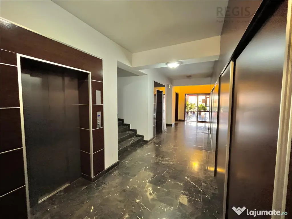 Apartament 2 Camere Central cu Parcare in Bloc Nou 