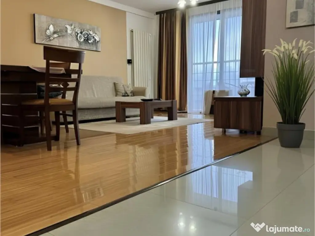 Apartament 2 Camere Central cu Parcare in Bloc Nou 