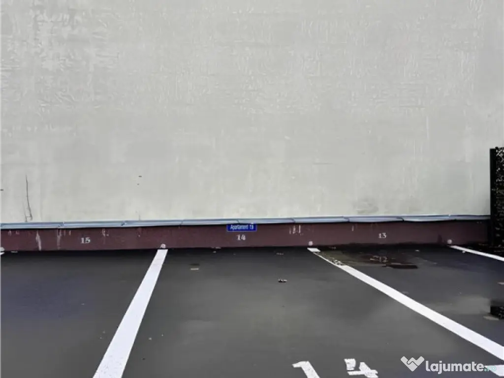 Apartament 2 Camere Central cu Parcare in Bloc Nou 