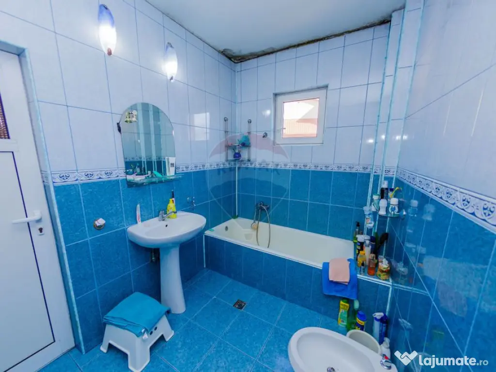 Proprietate rezidentiala de vanzare la 2 pasi de Parcul R... 