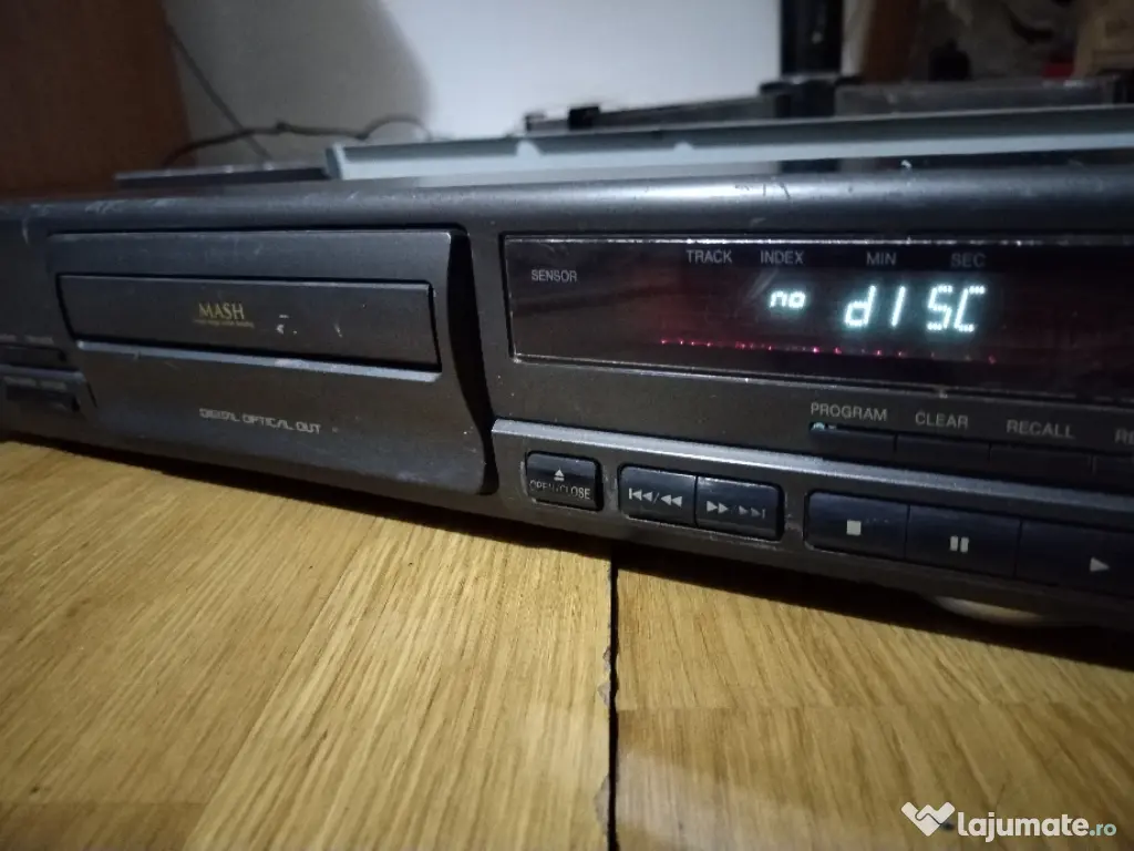 CD player deck Technics SL-pg490 