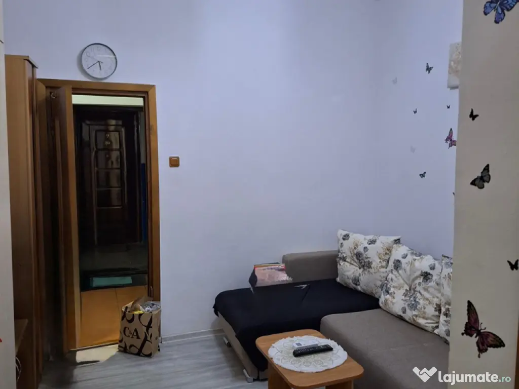 Inchiriez garsoniera in zona Cet 