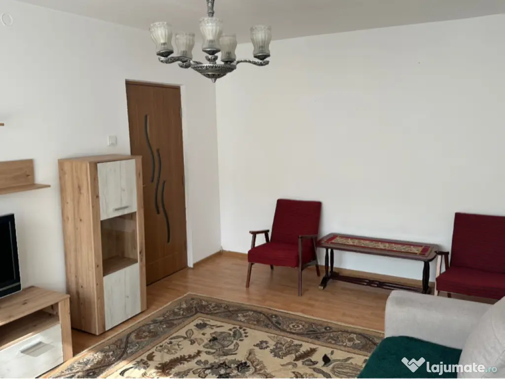 Închiriez apartament, 2 camere, zona Titan 