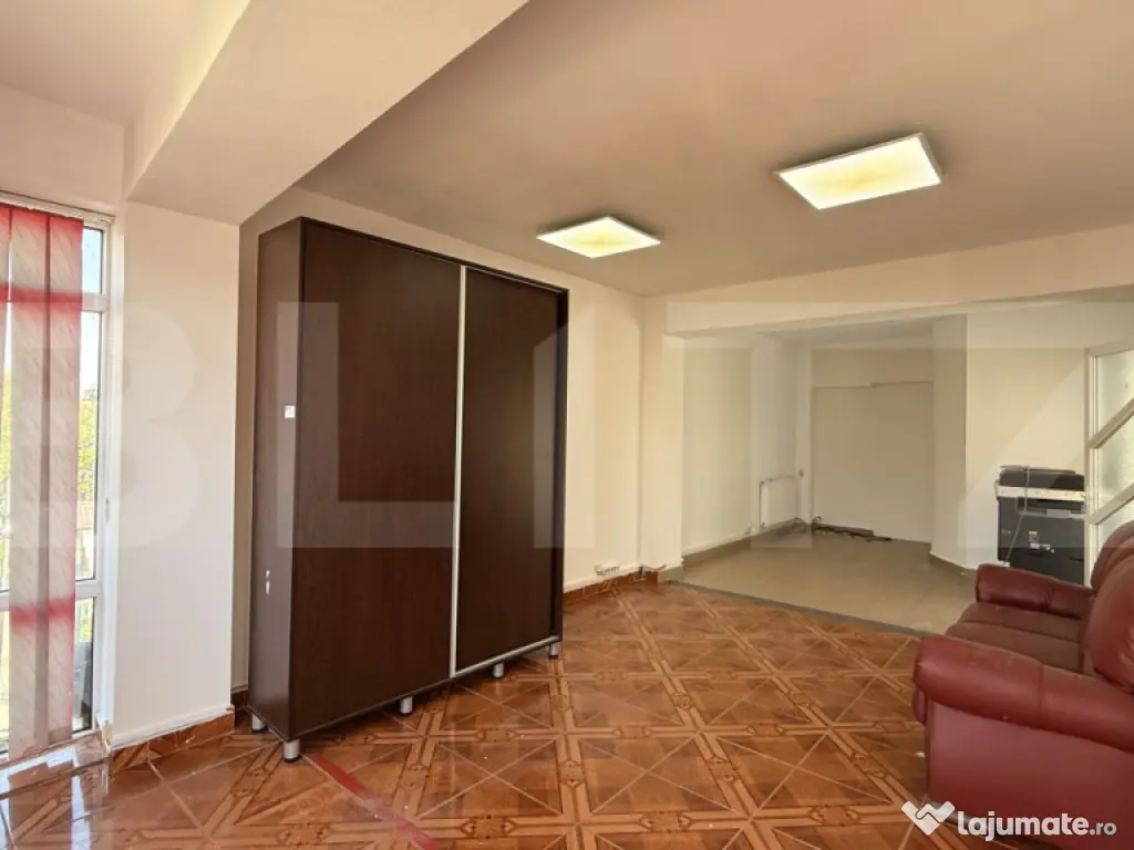 Spațiu comercial P + E + M 308 mp utili, zona Medicina Vech 