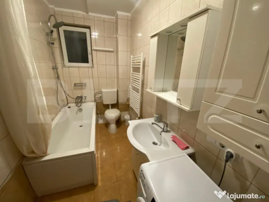 Apartament 2 camere decomandat, 50 mp, la cheie, cu parcare, 