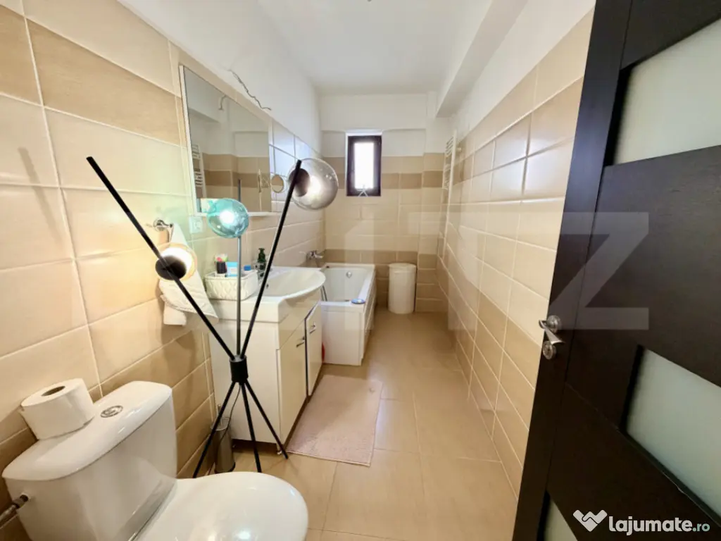 Apartament 2 camere,etaj I, 2 balcoane,parcare,Ampoi 3 