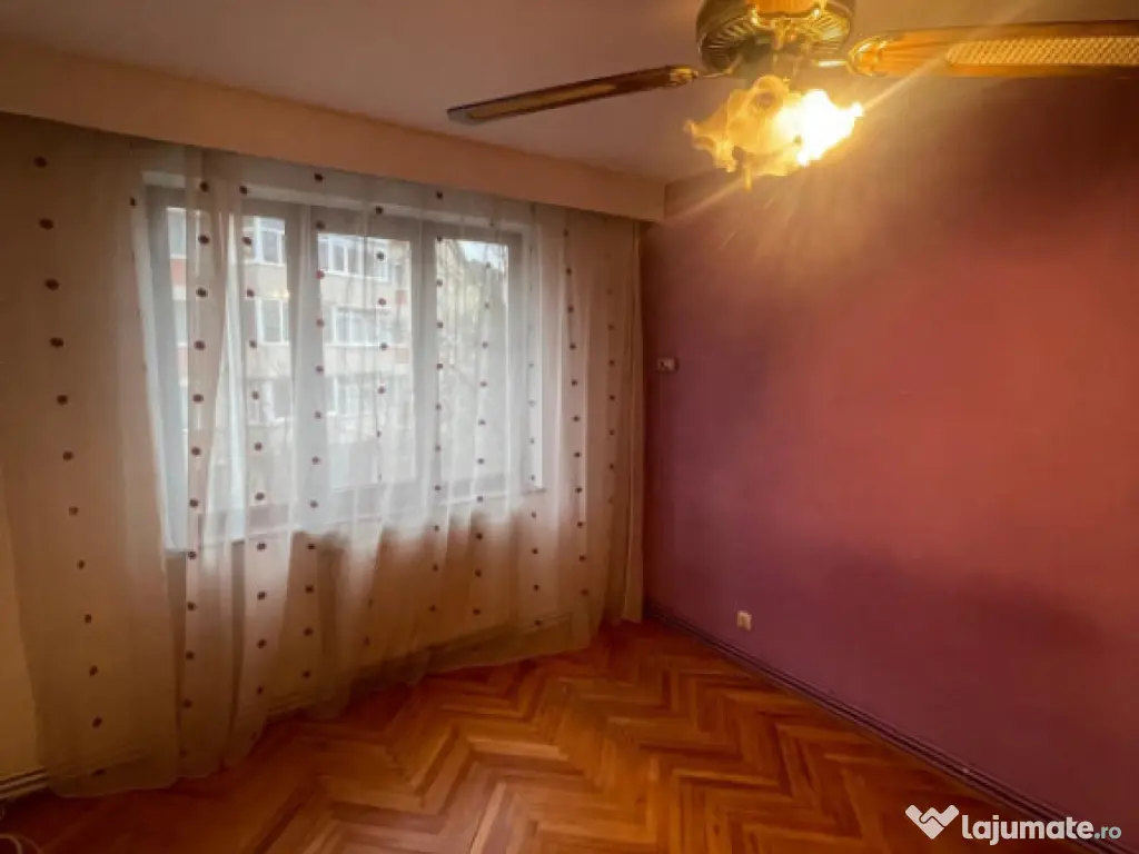 Apartament 4 camere, 100 mp utili, 2 băi, etaj 2 – zonă
