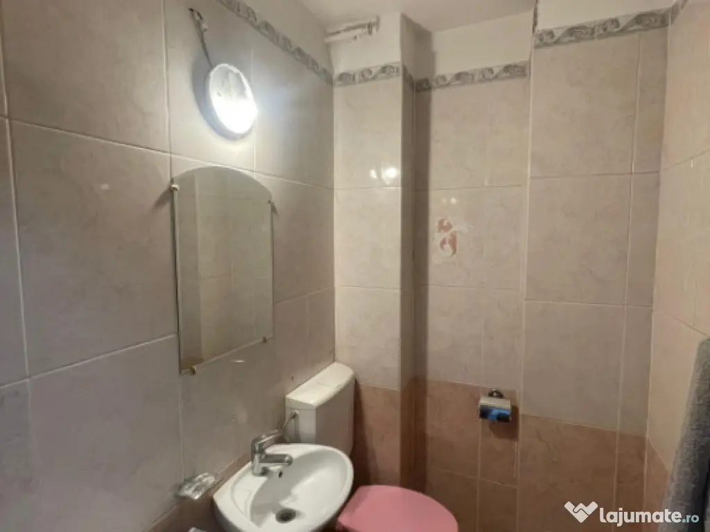 Apartament 4 camere, 100 mp utili, 2 băi, etaj 2 – zonă