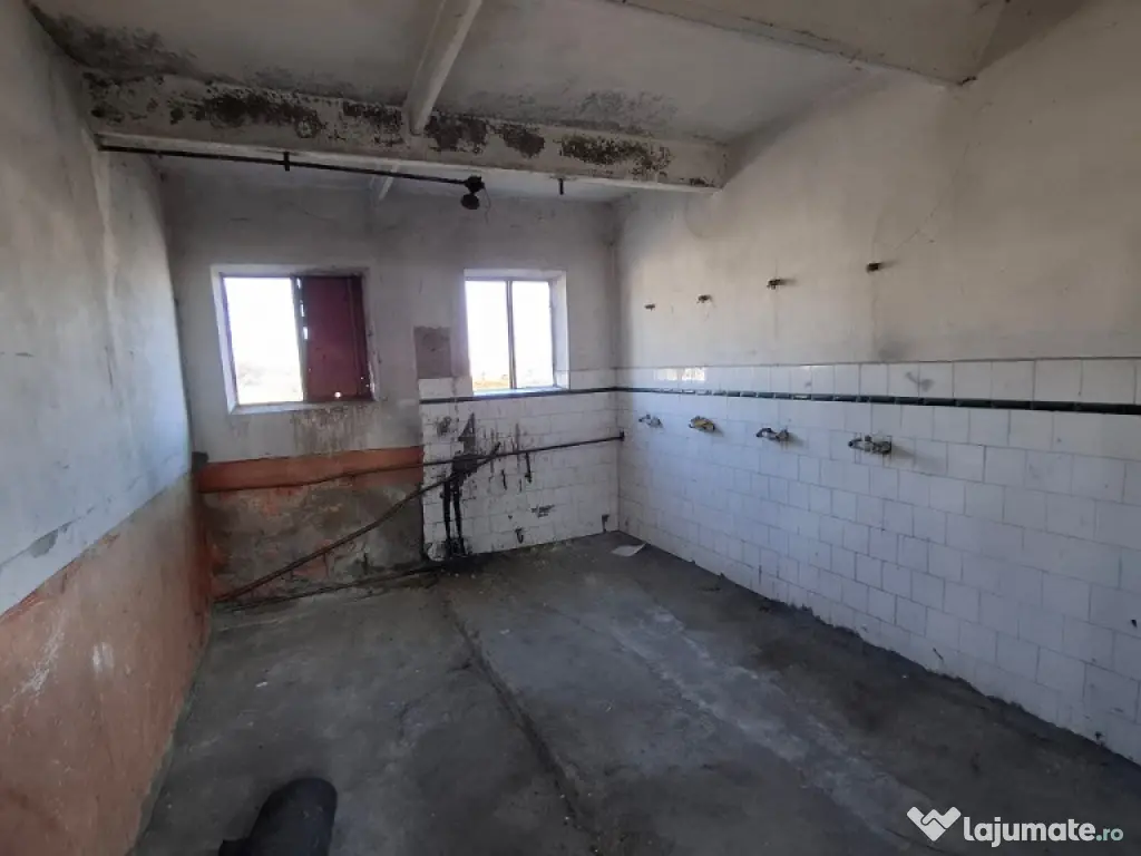 Proprietate industriă premium -17.380 mp teren -deschidere 120 m 