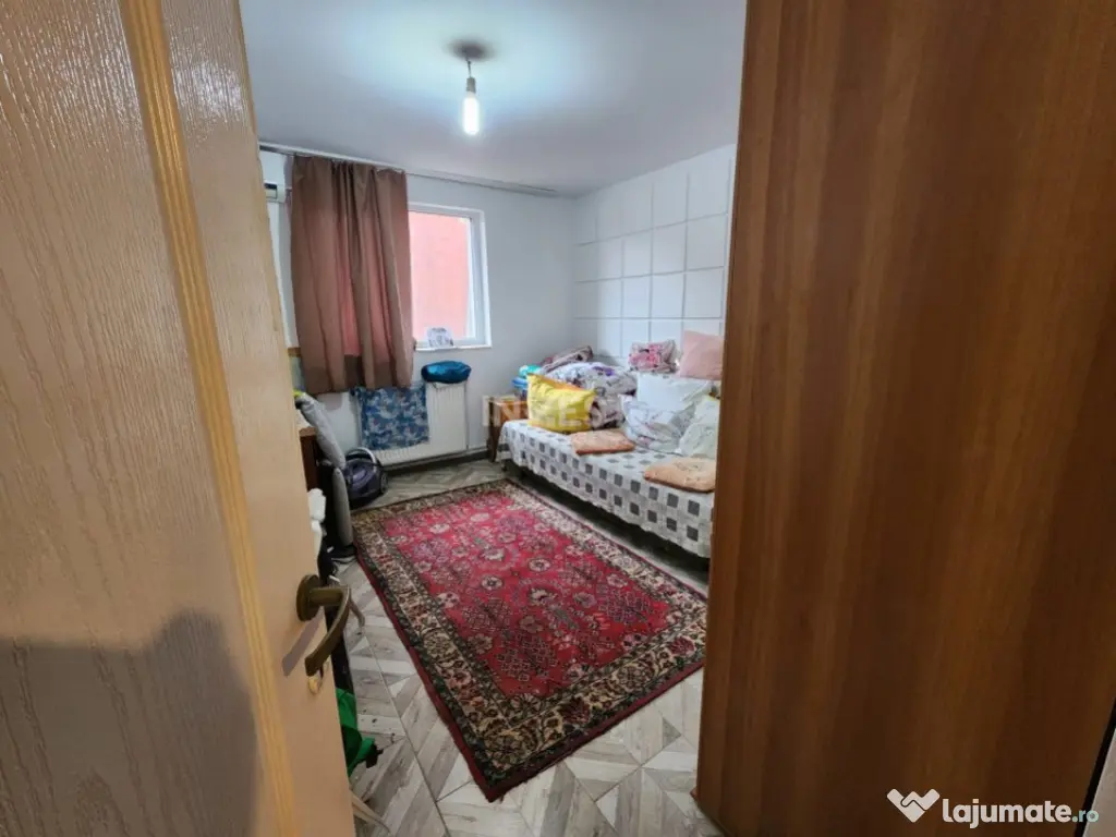 CASA 3 CAMERE , POSIBILITATE SCHIMB CU APARTAMENT 2 CAMERE 