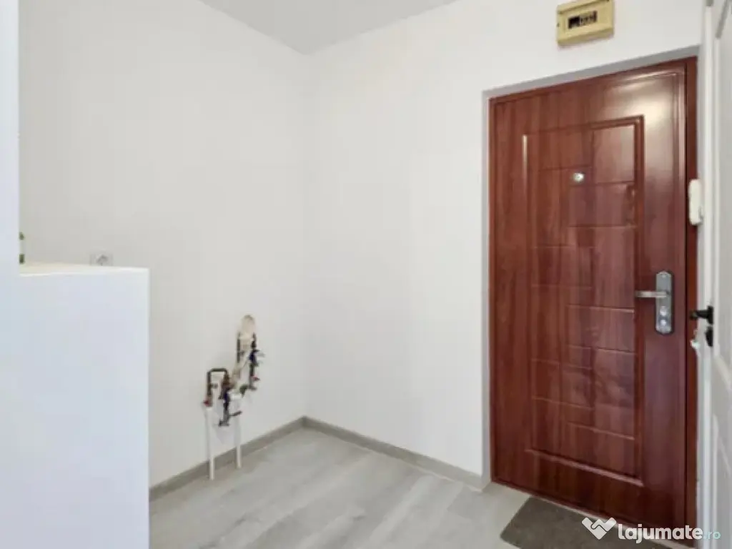 Garsoniera semidecomandata - zona Noua 