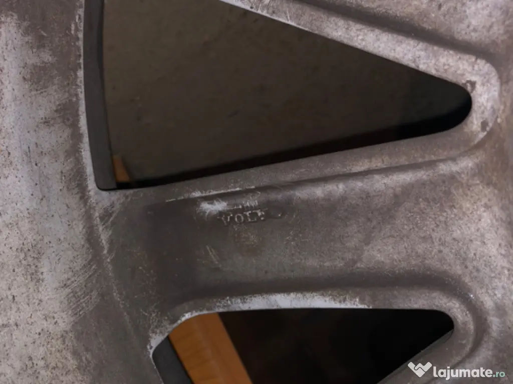 Roti originale volvo xc90 ii 235/55 r19 anvelope de iarna 