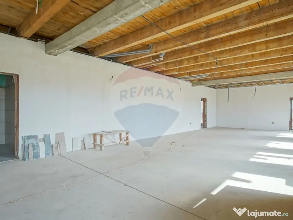 Comision 0%-Cladire versatila 14 camere-Multiple utilizari 