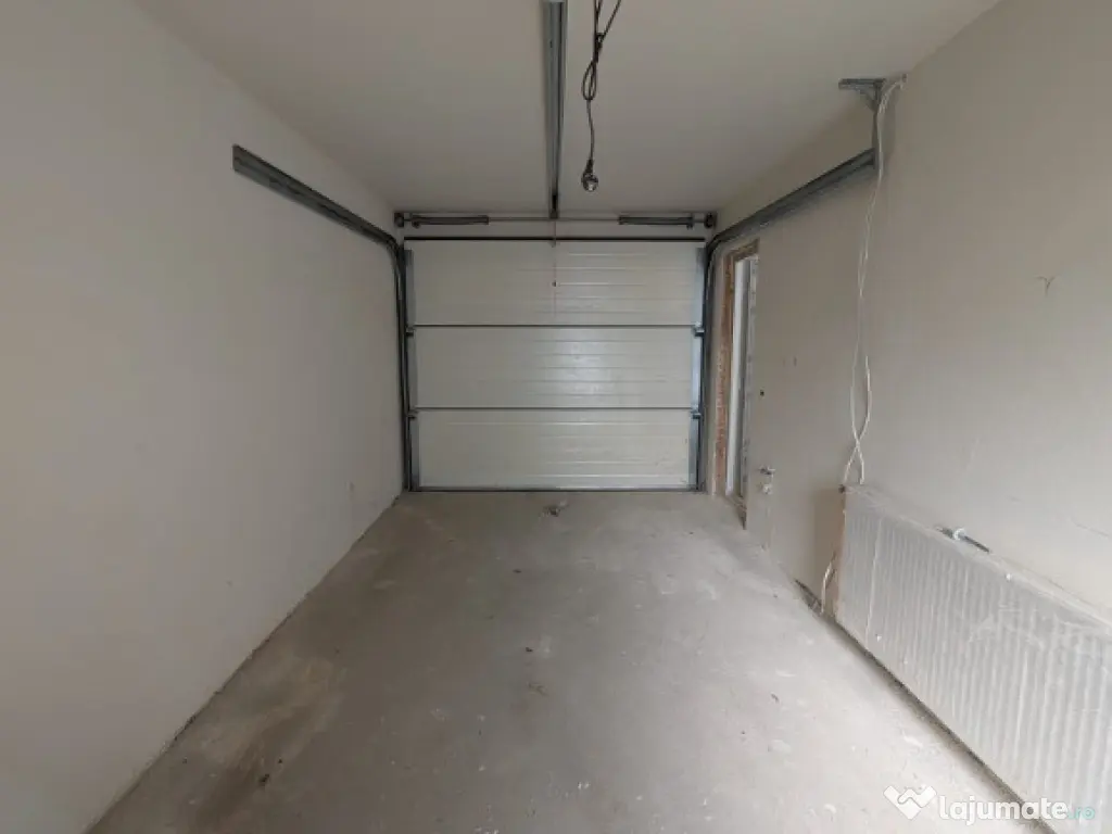 Casă nouă 3 dormitoare, panouri fotovoltaice, garaj - Dumitru Mocanu 