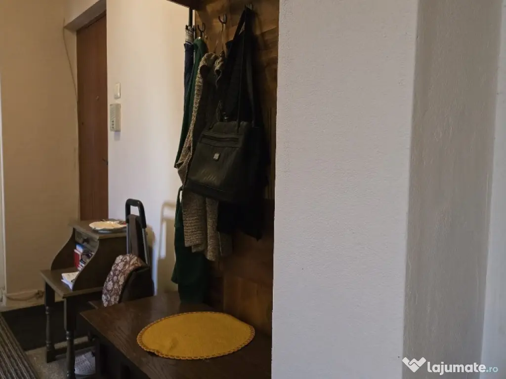 Apartament 2 camere decomandate in Deva, zona Iuliu Maniu, et. 1 