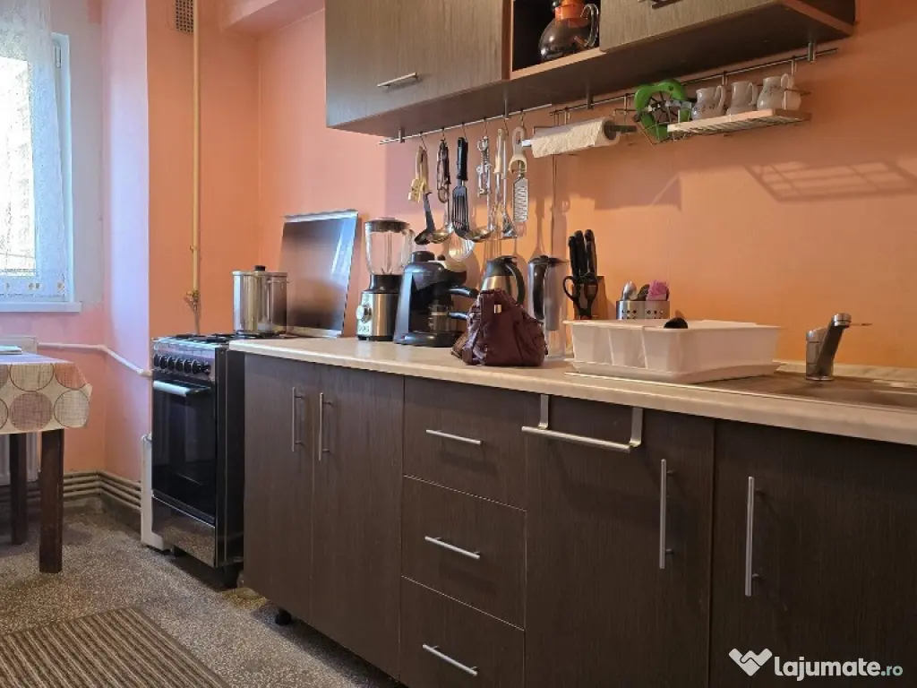 Apartament 2 camere decomandate in Deva, zona Iuliu Maniu, et. 1 